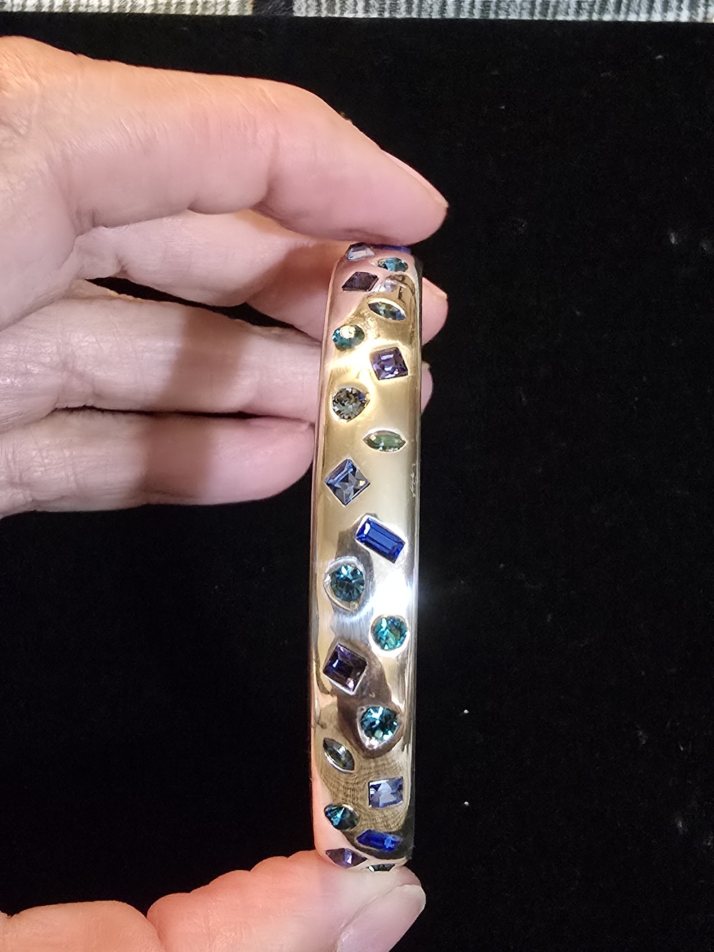Brighton Love Messages B Radiant Bright Hinged Bangle.